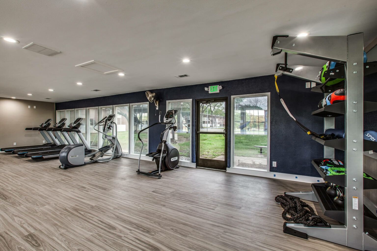 Gallery MacArthur Place at 183